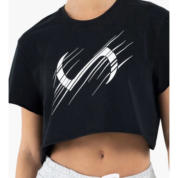 TLF Apparel Sliced Gym Crop Tee. Black.‎ - Picture 2 of 12